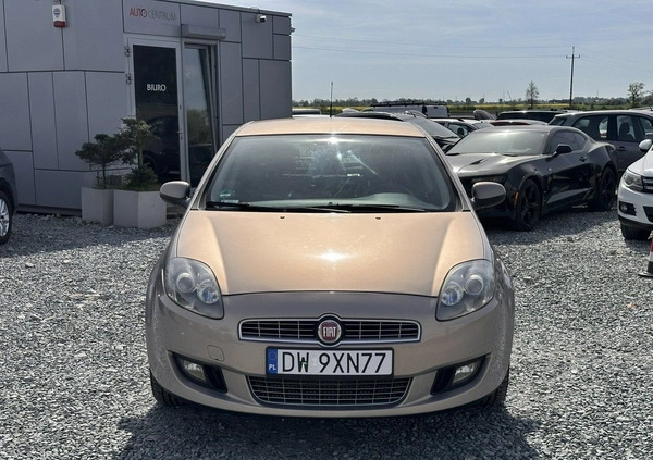 Fiat Bravo cena 15900 przebieg: 223800, rok produkcji 2011 z Wojkowice małe 154